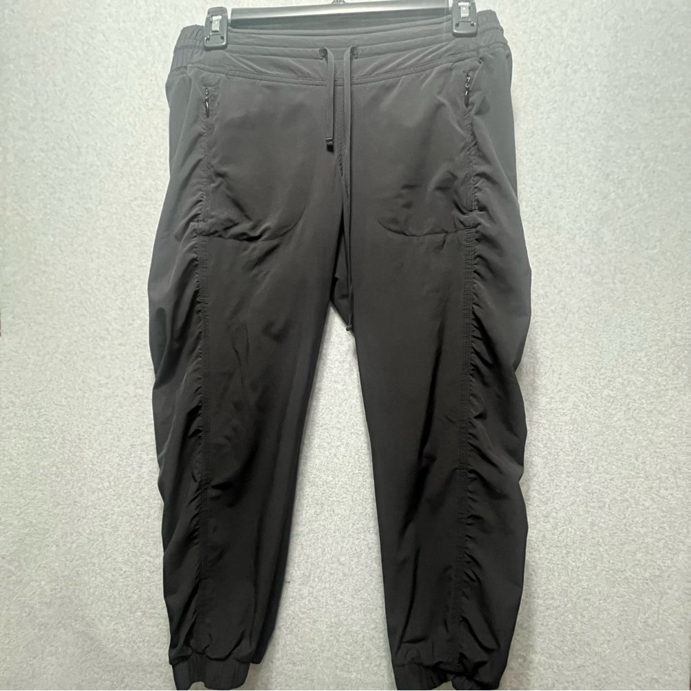 Athleta La Viva Capri Black Women’s Size 2 Lightweight Travel Pants